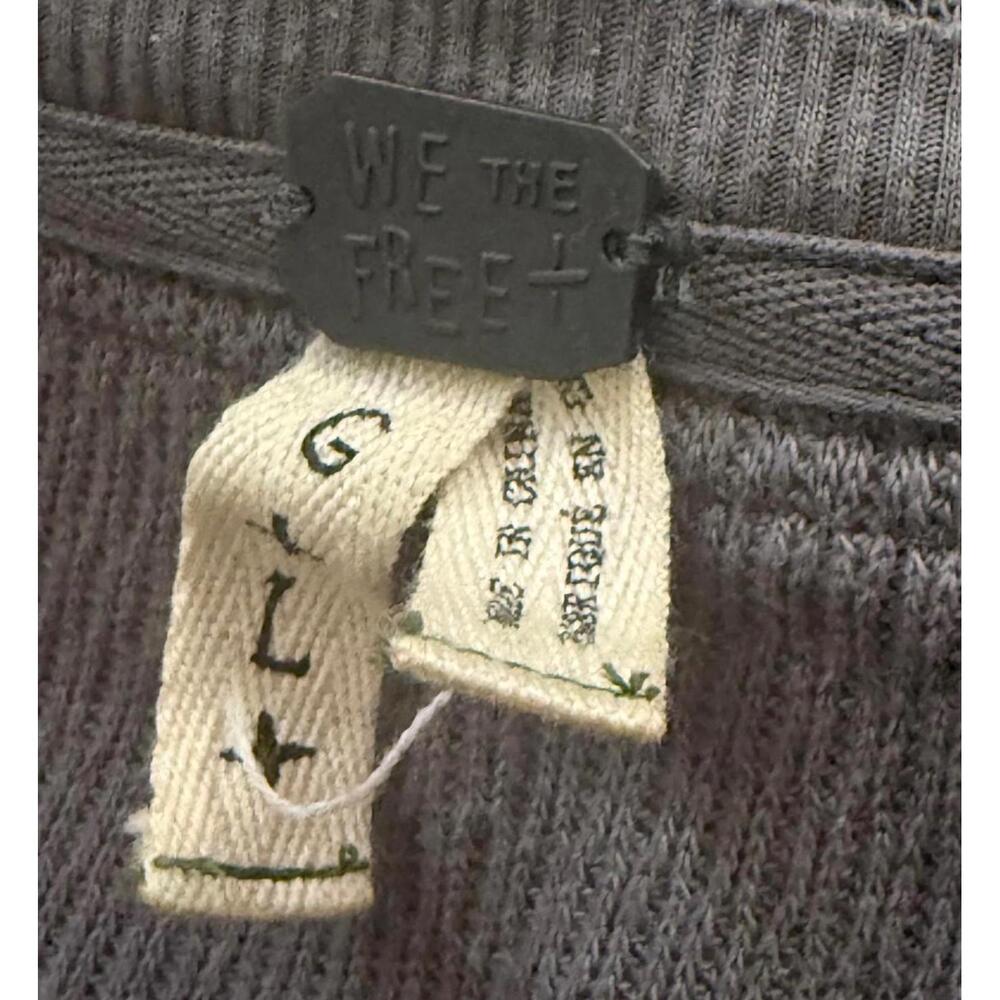 SOLD/NOT AVAILABLE We The Free comfy shirt - Picture 6 of 9